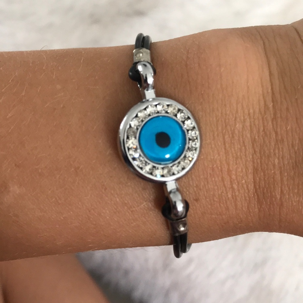 Evil Eye Bracelet - Picture 2 of 5